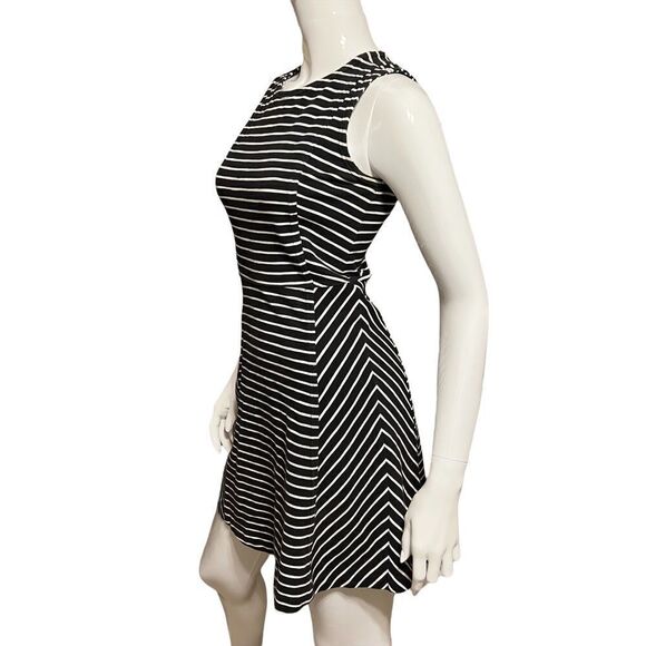 J.Crew Black Mini Dress with white stripes Stretchy Sleeveless  size 0 - Picture 5 of 10